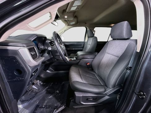 Used 2024 Ford Expedition XLT RWD image 22