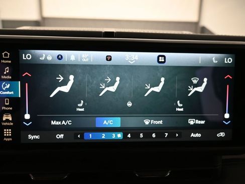 Used 2024 Jeep Wrangler Unlimited Sahara AWD/4WD image 15