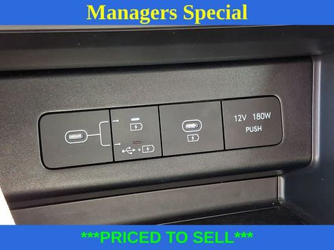 Used 2025 Hyundai Sonata SEL FWD image 23
