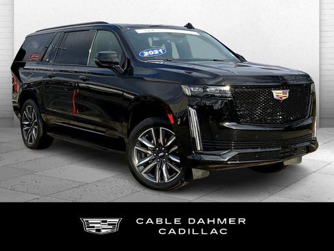 Used 2021 Cadillac Escalade ESV Sport Platinum w/ Heavy-Duty Trailer Package AWD/4WD image 1