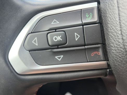 Used 2022 Jeep Compass Limited AWD/4WD image 11