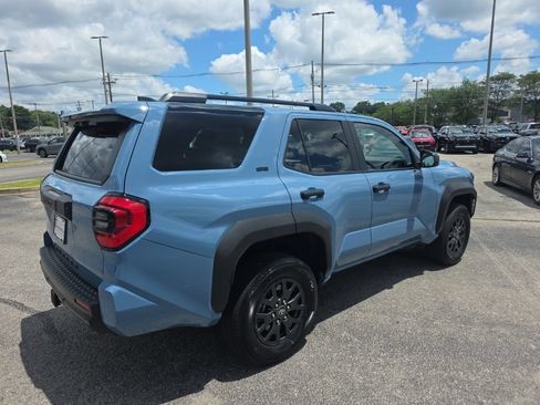 Certified 2026 Toyota 4Runner SR5 AWD/4WD image 4