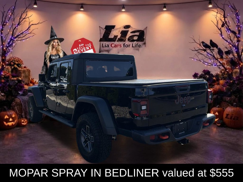 Used 2025 Jeep Gladiator Mojave w/ Convenience Group AWD/4WD image 6