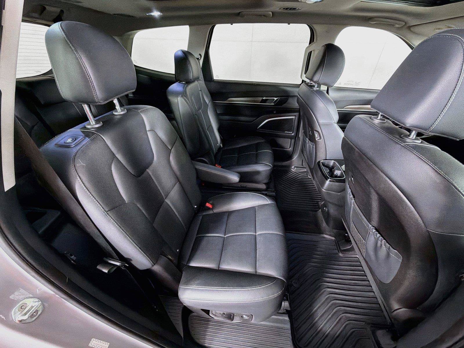 Used 2022 Kia Telluride SX w/ Nightfall Edition Package AWD/4WD image 30
