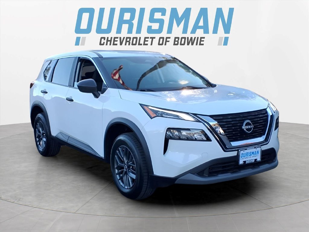 Used 2023 Nissan Rogue S FWD image 1