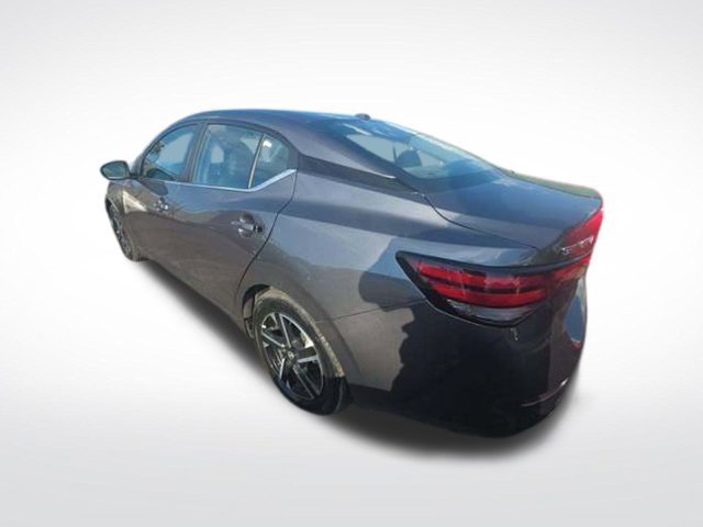 Used 2025 Nissan Sentra SV FWD image 5