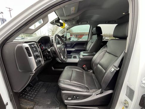 Used 2017 Chevrolet Silverado 3500 LTZ w/ Duramax Plus Package image 17