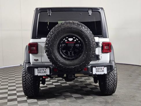 Used 2021 Jeep Wrangler Unlimited Rubicon w/ LED Lighting Group AWD/4WD image 3