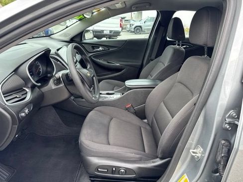 Used 2023 Chevrolet Malibu LT FWD image 12