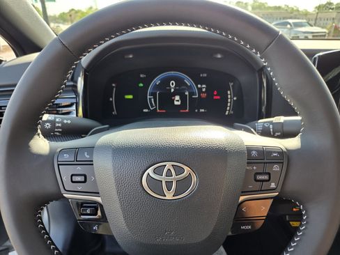 Certified 2026 Toyota Camry SE FWD image 21
