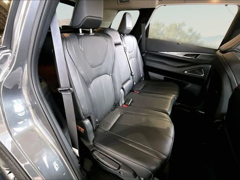 Used 2025 INFINITI QX60 Luxe w/ Vision Package image 27