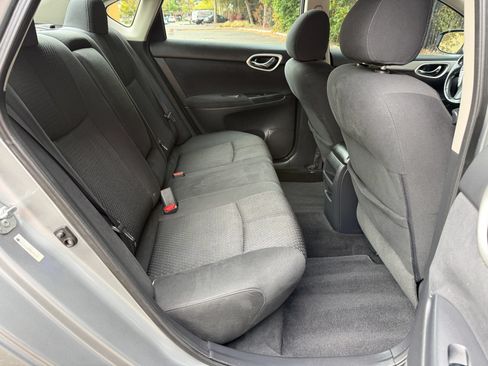 Used 2013 Nissan Sentra SR w/ Driver Pkg FWD image 23