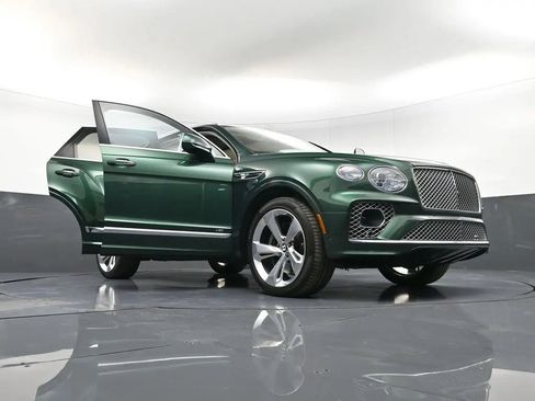 Certified 2022 Bentley Bentayga AWD/4WD image 41