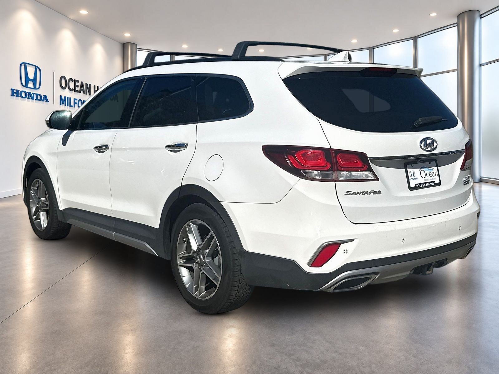 Used 2017 Hyundai Santa Fe Limited AWD/4WD image 8