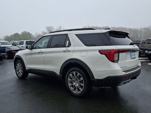 New 2026 Ford Explorer Active w/ Active Comfort Package image 3