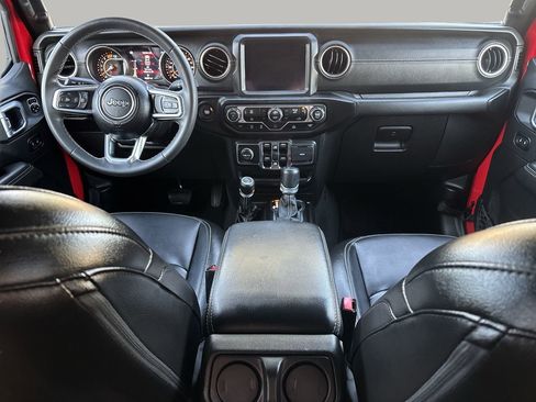 Used 2023 Jeep Wrangler Sahara image 12