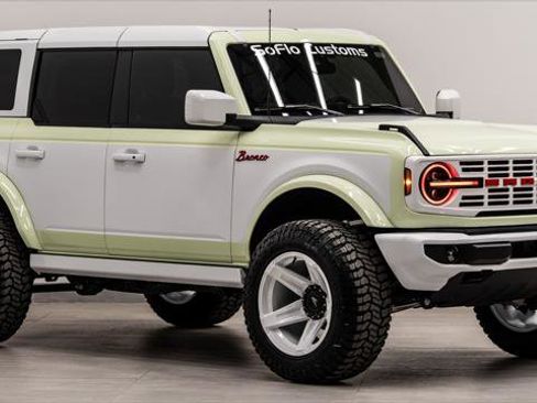 Used 2025 Ford Bronco Outer Banks AWD/4WD image 6