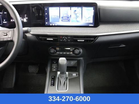 New 2026 Nissan Kicks SV w/ SV Premium Package image 18