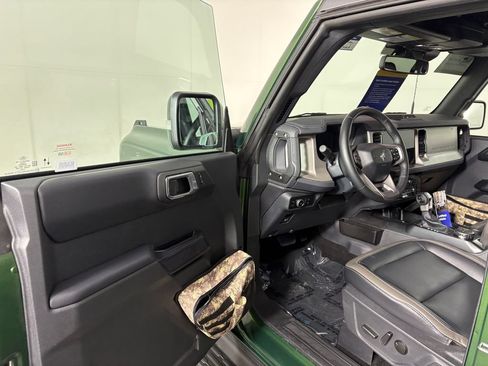Certified 2025 Ford Bronco Outer Banks AWD/4WD image 11