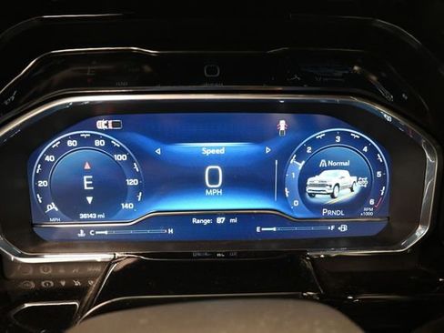 Used 2024 Chevrolet Silverado 1500 LT AWD/4WD image 18