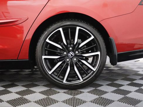 Used 2023 Honda Accord Touring image 6