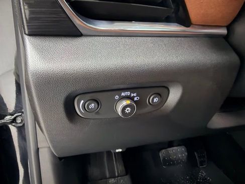 Certified 2020 Chevrolet Traverse High Country image 19