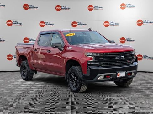 Used 2022 Chevrolet Silverado 1500 LT Trail Boss w/ LPO, Dark Essentials Package AWD/4WD image 3