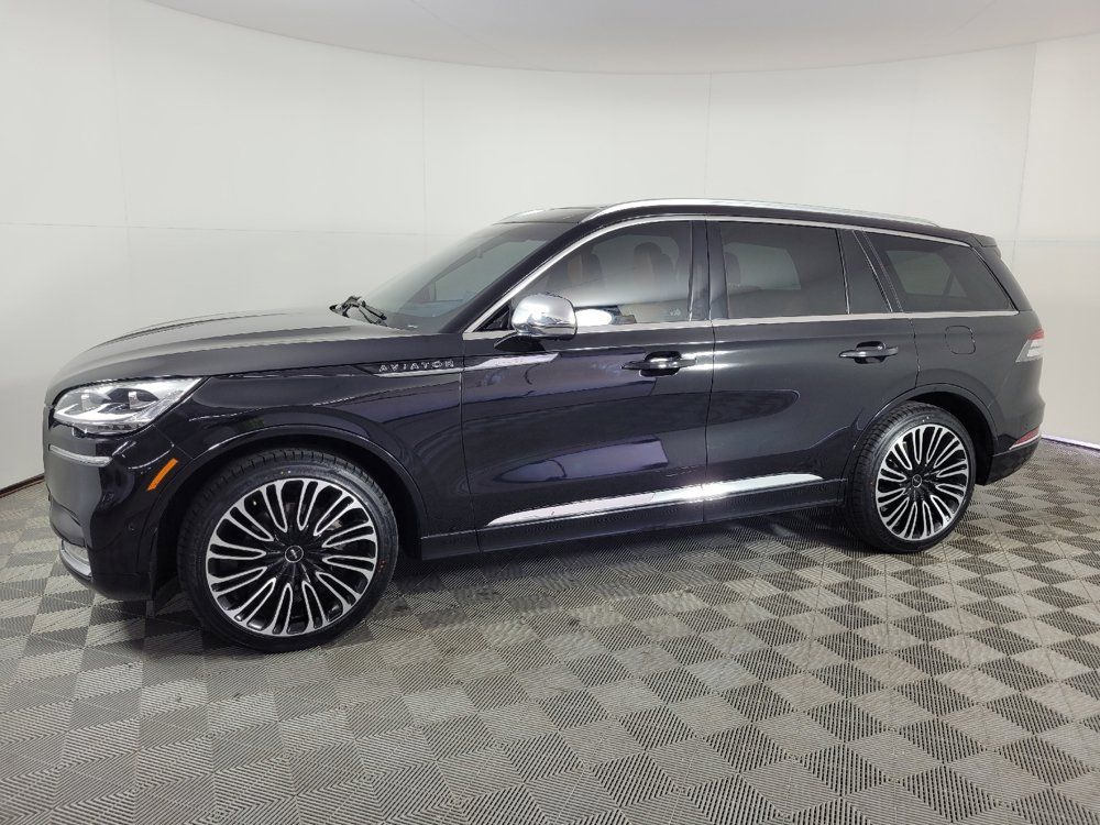Used 2020 Lincoln Aviator Black Label w/ Class IV Trailer Tow Package AWD/4WD image 2