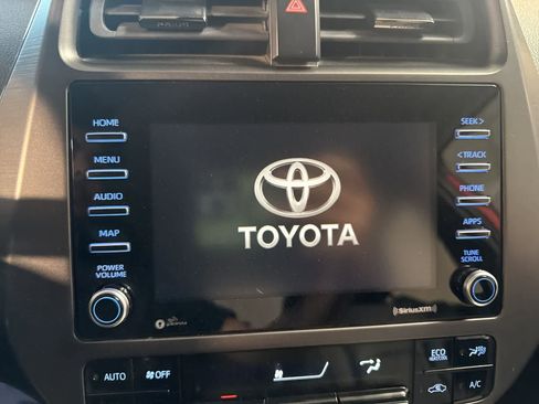 Used 2021 Toyota Prius image 25