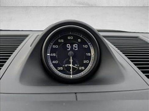 Used 2023 Porsche Macan Turbo image 21