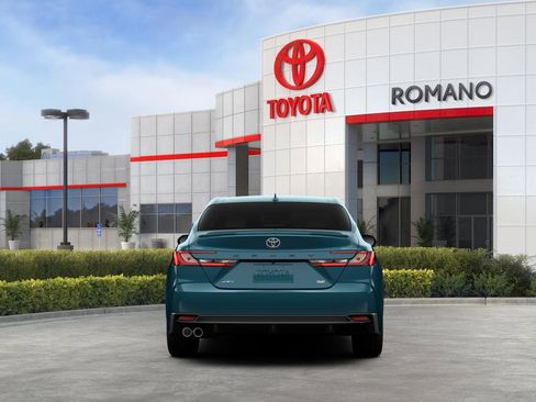 New 2026 Toyota Camry SE FWD image 8