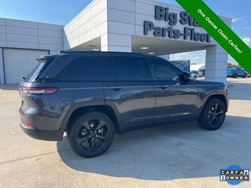 Used 2023 Jeep Grand Cherokee Altitude AWD/4WD image 5