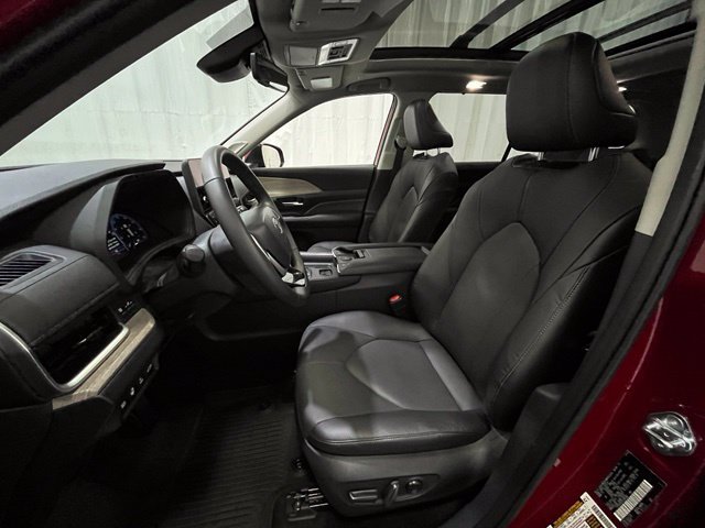 Certified 2026 Toyota Grand Highlander AWD Hybrid image 11