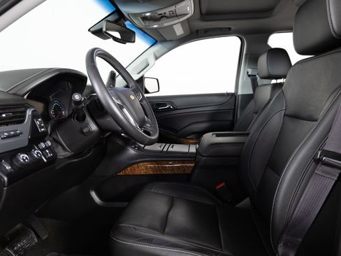 Used 2017 Chevrolet Tahoe Premier AWD/4WD image 14