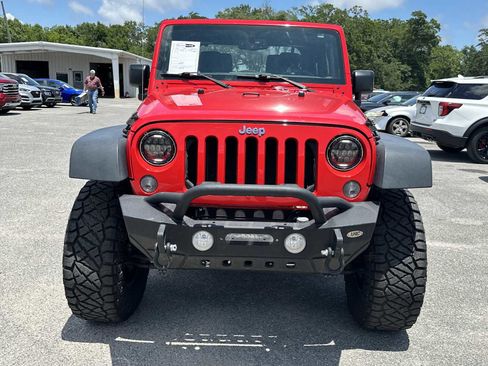 Used 2018 Jeep Wrangler Sport AWD/4WD image 3