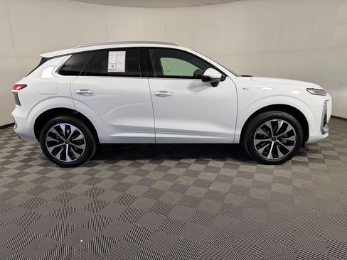 New 2026 Audi Q3 quattro 2.0T AWD/4WD image 8