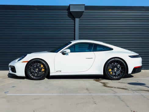 Certified 2024 Porsche 911 Carrera GTS image 2