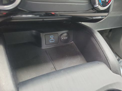 Used 2022 Ford Escape SE FWD image 25