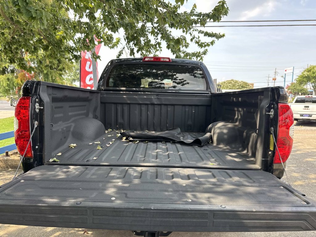 Used 2019 Toyota Tundra SR5 w/ SR5 Upgrade Package AWD/4WD image 9