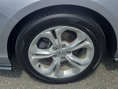 Certified 2023 Honda Accord LX image 7