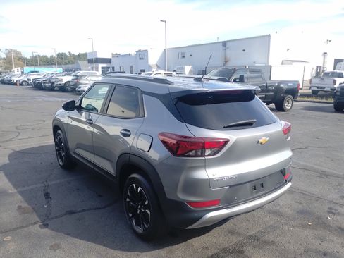 Used 2023 Chevrolet TrailBlazer LT w/ Convenience Package image 5