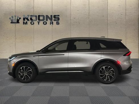 New 2026 Lincoln Nautilus Premier AWD/4WD image 4