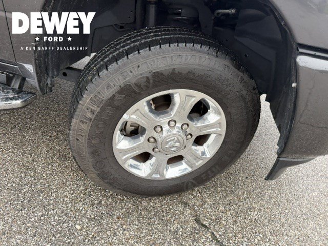 Used 2024 RAM 2500 Big Horn w/ Towing Technology Group AWD/4WD image 42