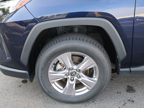 Certified 2025 Toyota RAV4 XLE FWD image 9