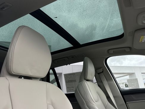 New 2026 Volvo XC90 T8 Ultra AWD/4WD image 16