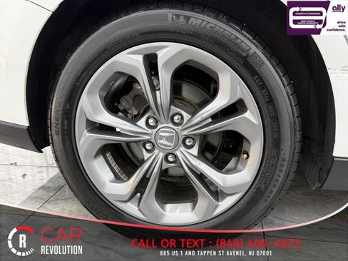 Used 2024 Honda Accord EX image 11