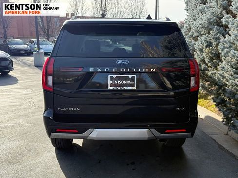 Used 2025 Ford Expedition Max Platinum w/ Platinum Ultimate Package image 7