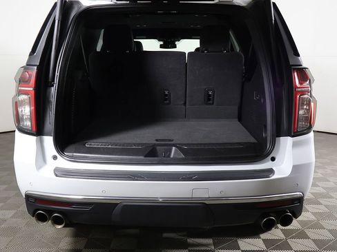 Used 2023 Chevrolet Suburban Premier AWD/4WD image 19