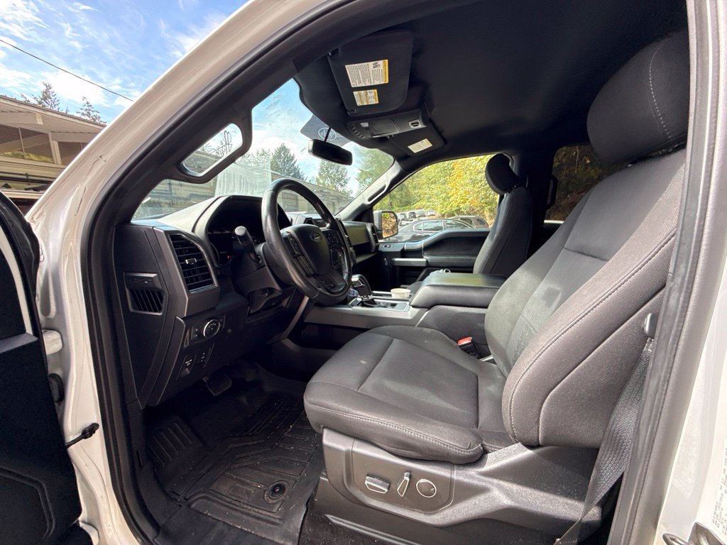 Used 2018 Ford F150 XLT w/ Equipment Group 302A Luxury AWD/4WD image 13