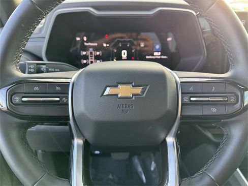 Used 2025 Chevrolet Colorado W/T w/ WT Custom Package image 19